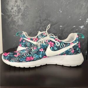 Nike Women's Floral Sneakers - Pink and Teal